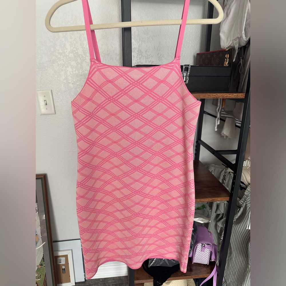 Zara adorable pink mini dress size M worn once perfect condition